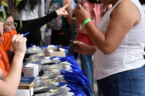 Registro y entrega de gafetes