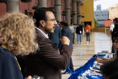 Registro y entrega de gafetes